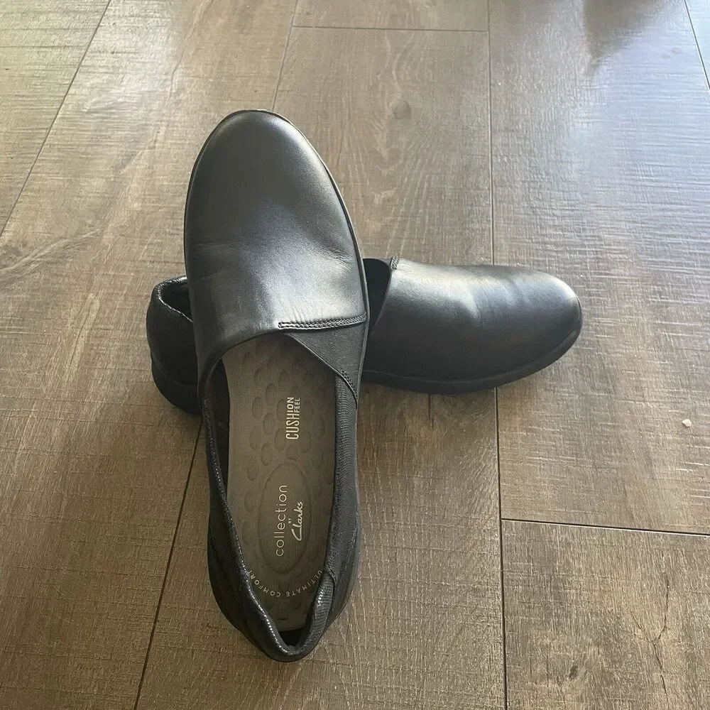 Clarks Kayleigh Loafers Slip On Comfort Black Leather Flats Women’s 9M/40 career